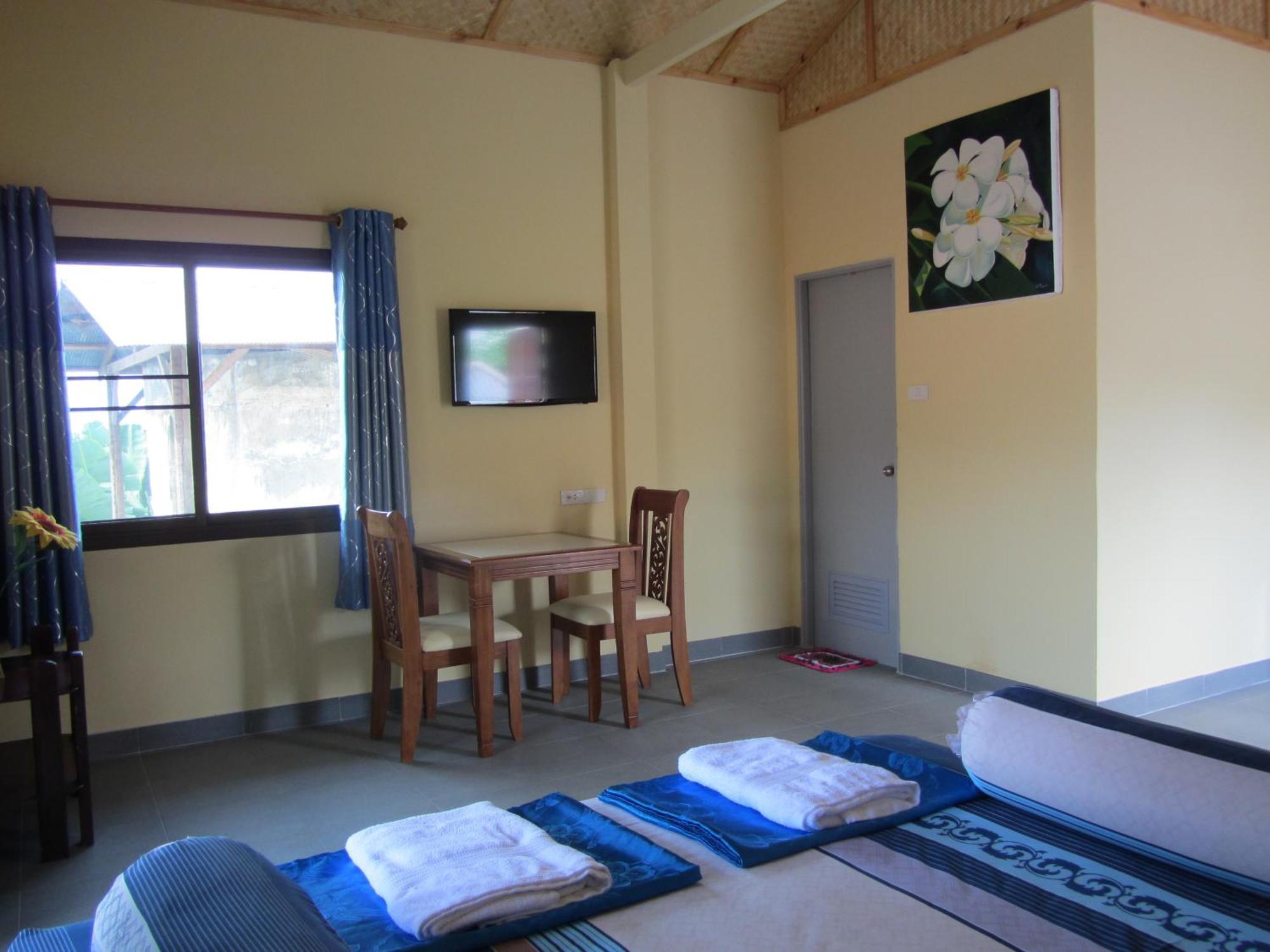 Flower Paradise Bungalows&Swiss Restaurant Roestiland Lamai Beach  Ruang foto