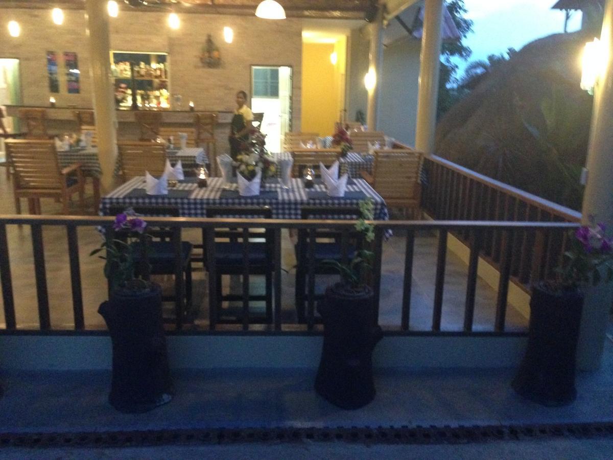 Flower Paradise Bungalows&Swiss Restaurant Roestiland Lamai Beach  Bagian luar foto