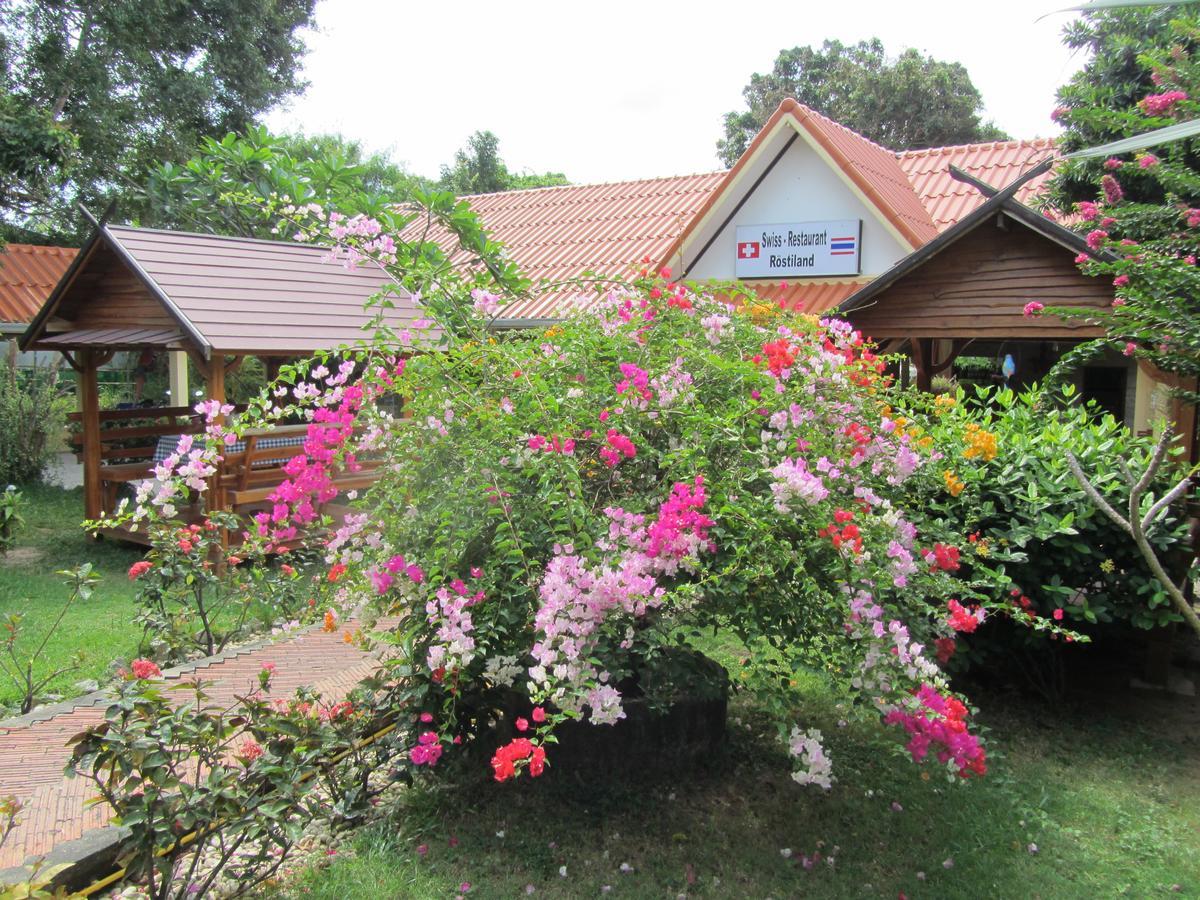 Flower Paradise Bungalows&Swiss Restaurant Roestiland Lamai Beach  Bagian luar foto
